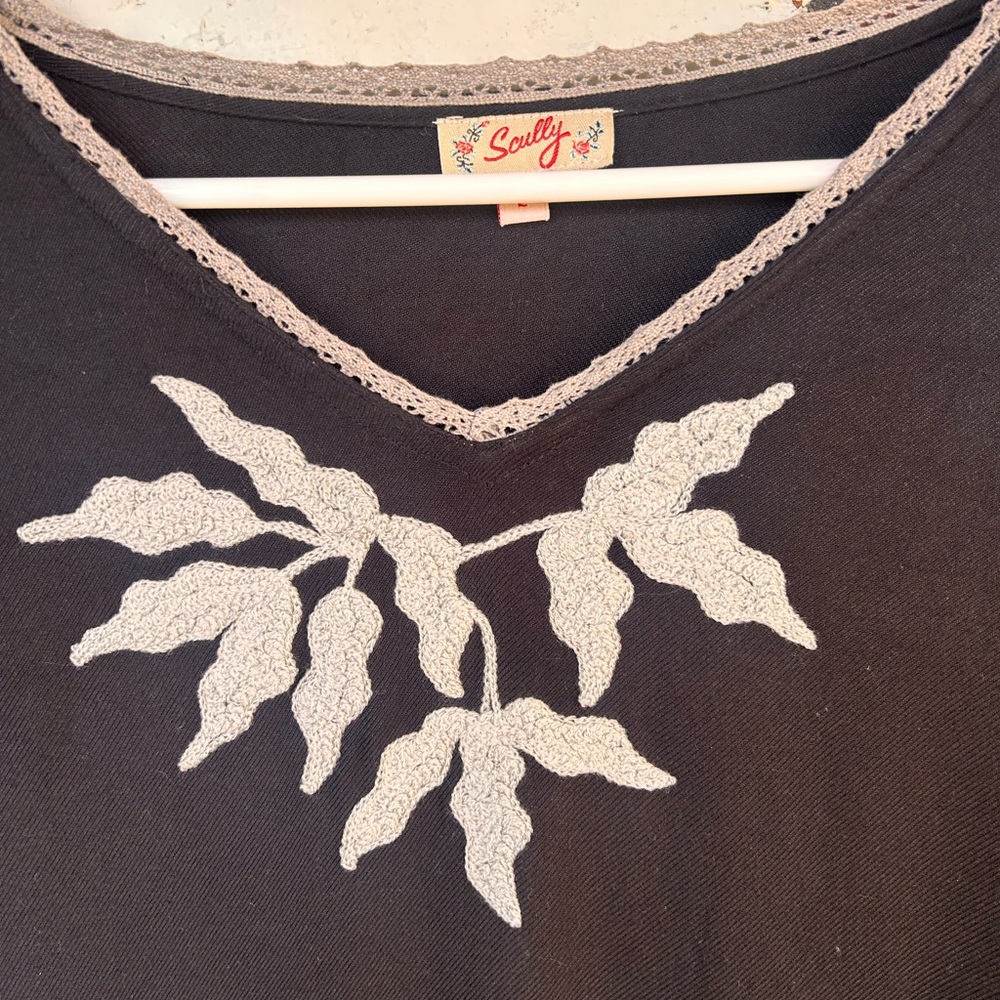 Scully Size Large Black With Gray Embroidery Tunic Top Lace Trim Western Boho - Picture 6 of 8